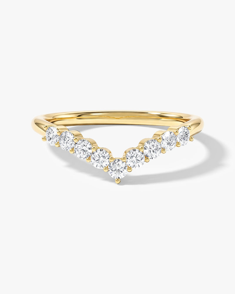 Shared Prong Chevron Wedding Band (0.30 CT TW)