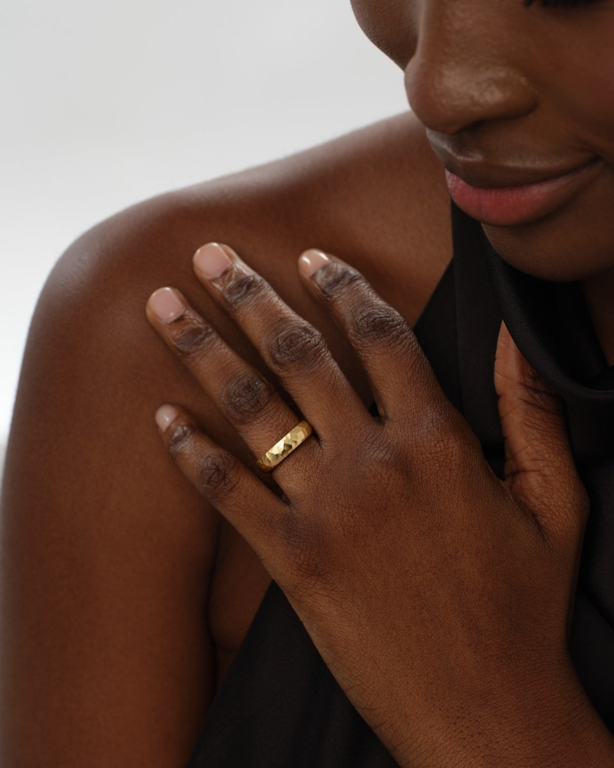 2-tryon-4mm-Hammered Dome.jpg