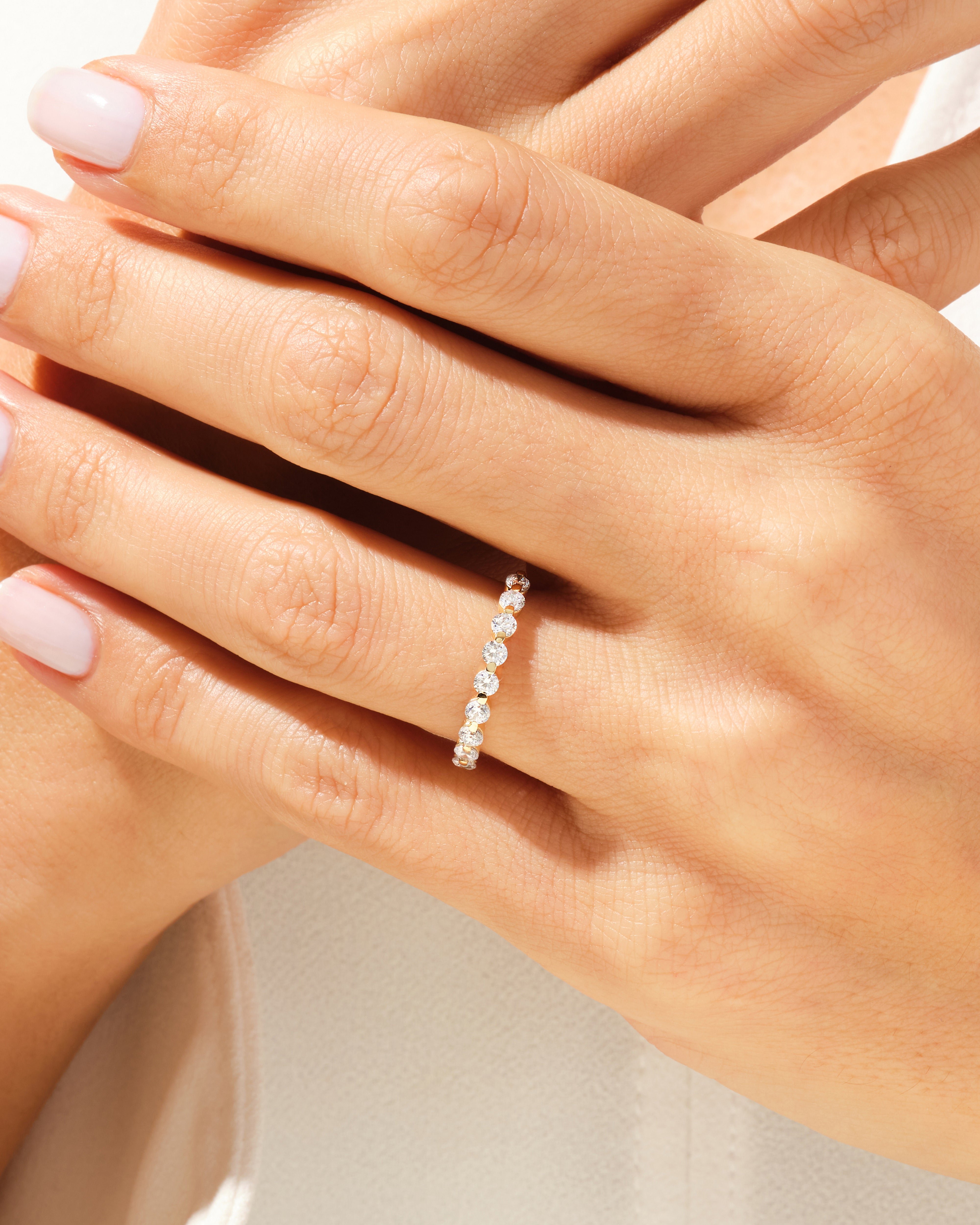 Floating Nine Stone Anniversary Band (0.45 CT TW)