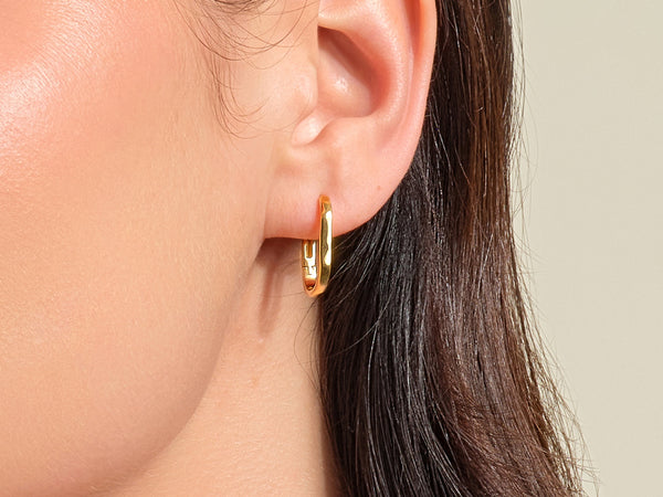 Elongated Oval Hoop Earrings