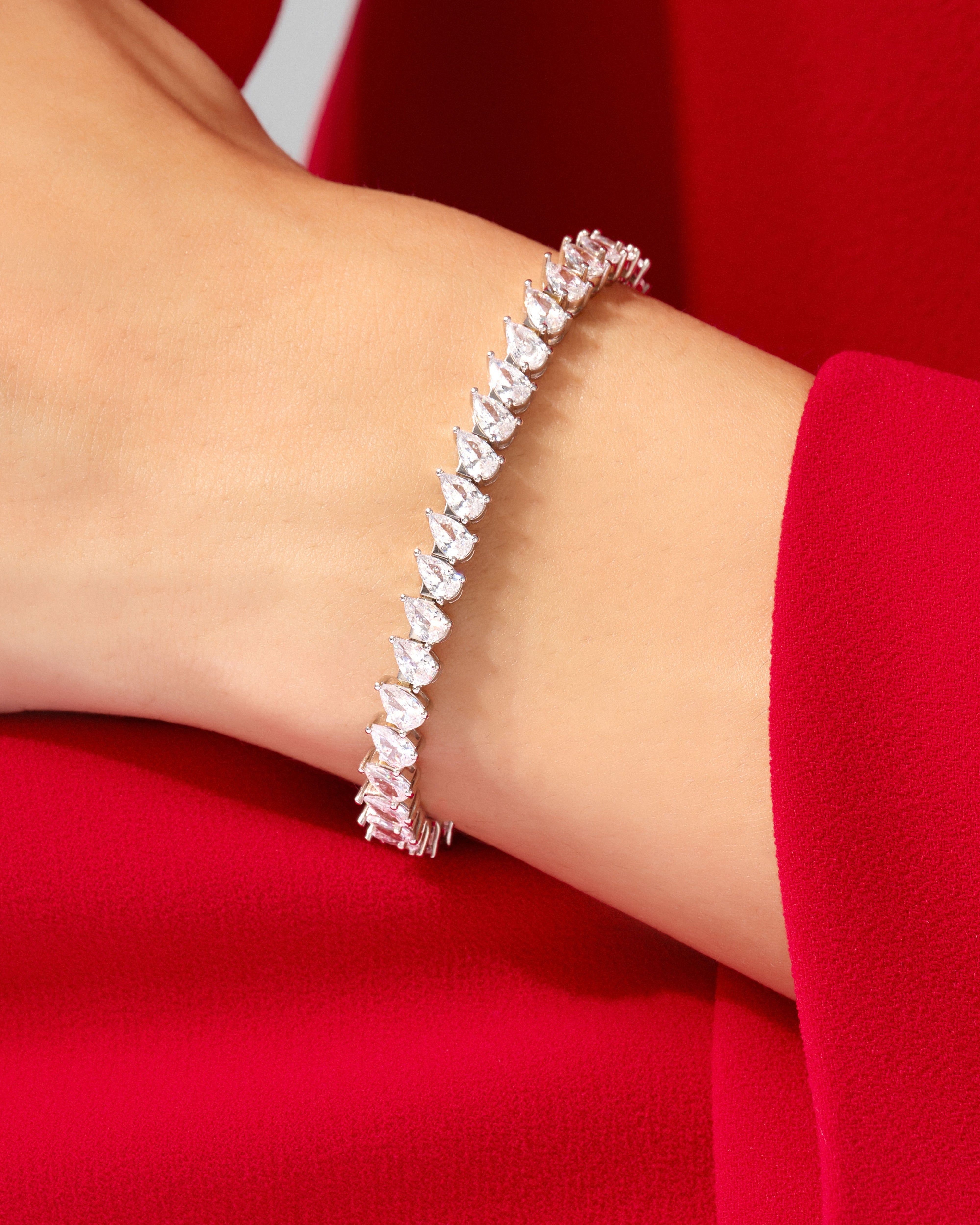 Pear Cut Diamond Tennis Bracelet