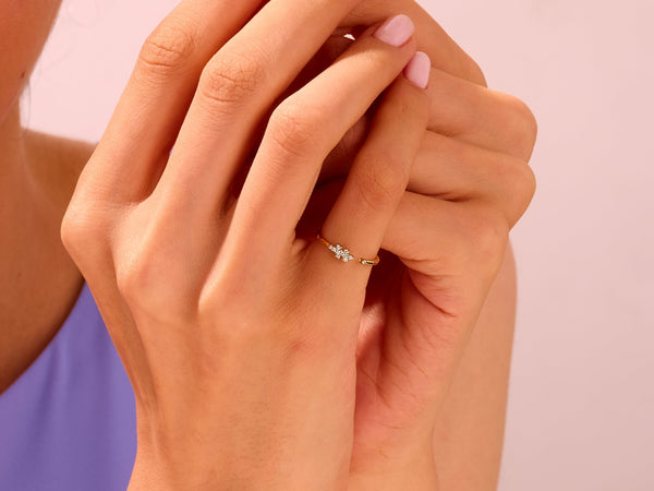 Open Round Cut Cluster Ring