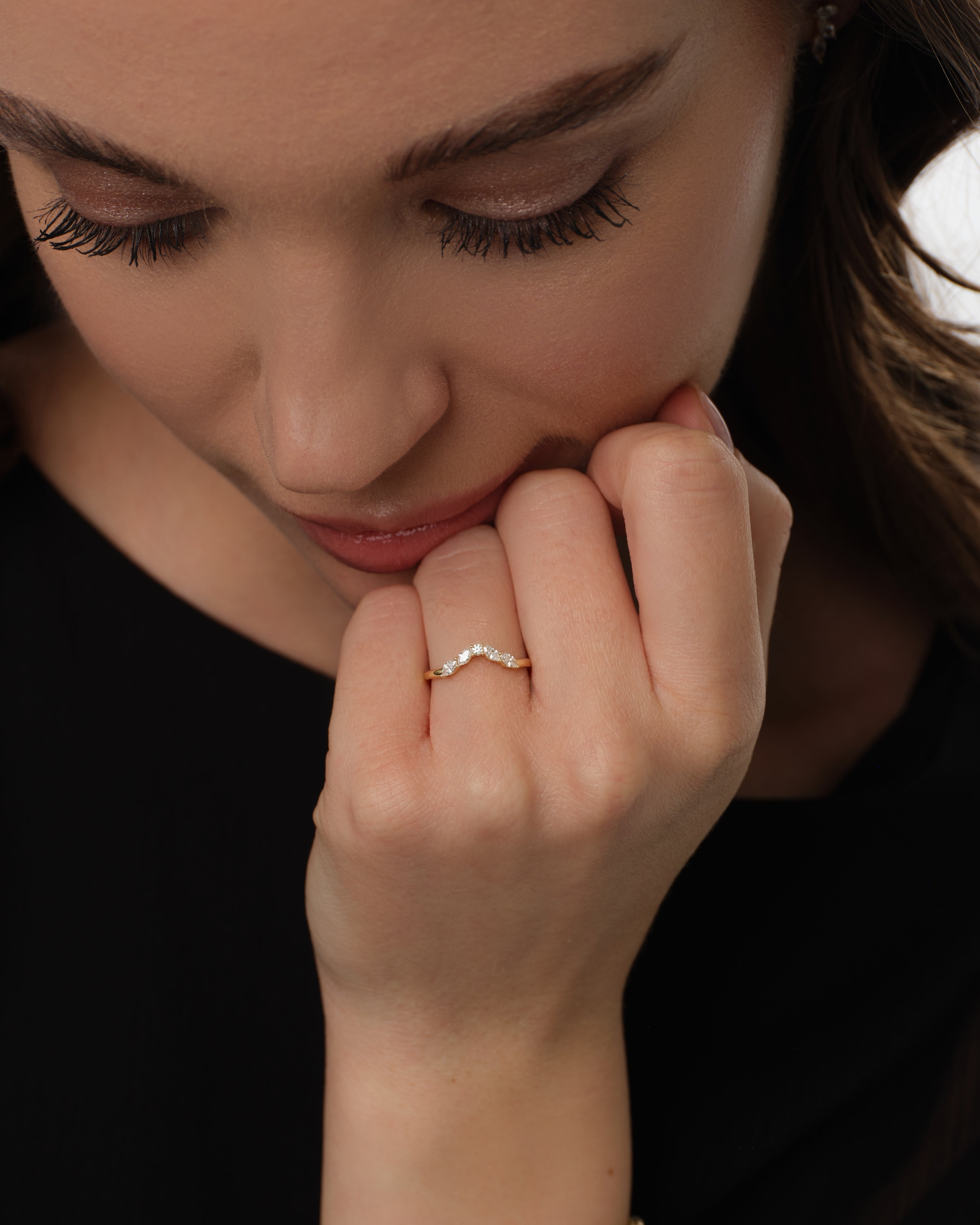 Chevron Nesting Wedding Band (0.30 CT TW)