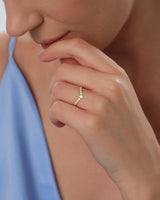 Bezel Curved Wedding Band (0.25 CT TW)
