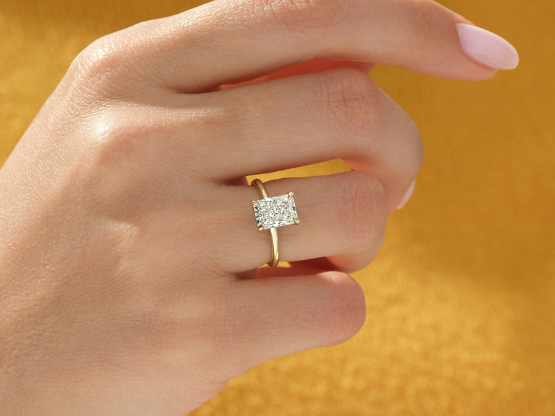Radiant Cut Solitaire Diamond Engagement Ring (1.50 CT)