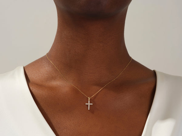 Cross Pendant (0.22 CT)