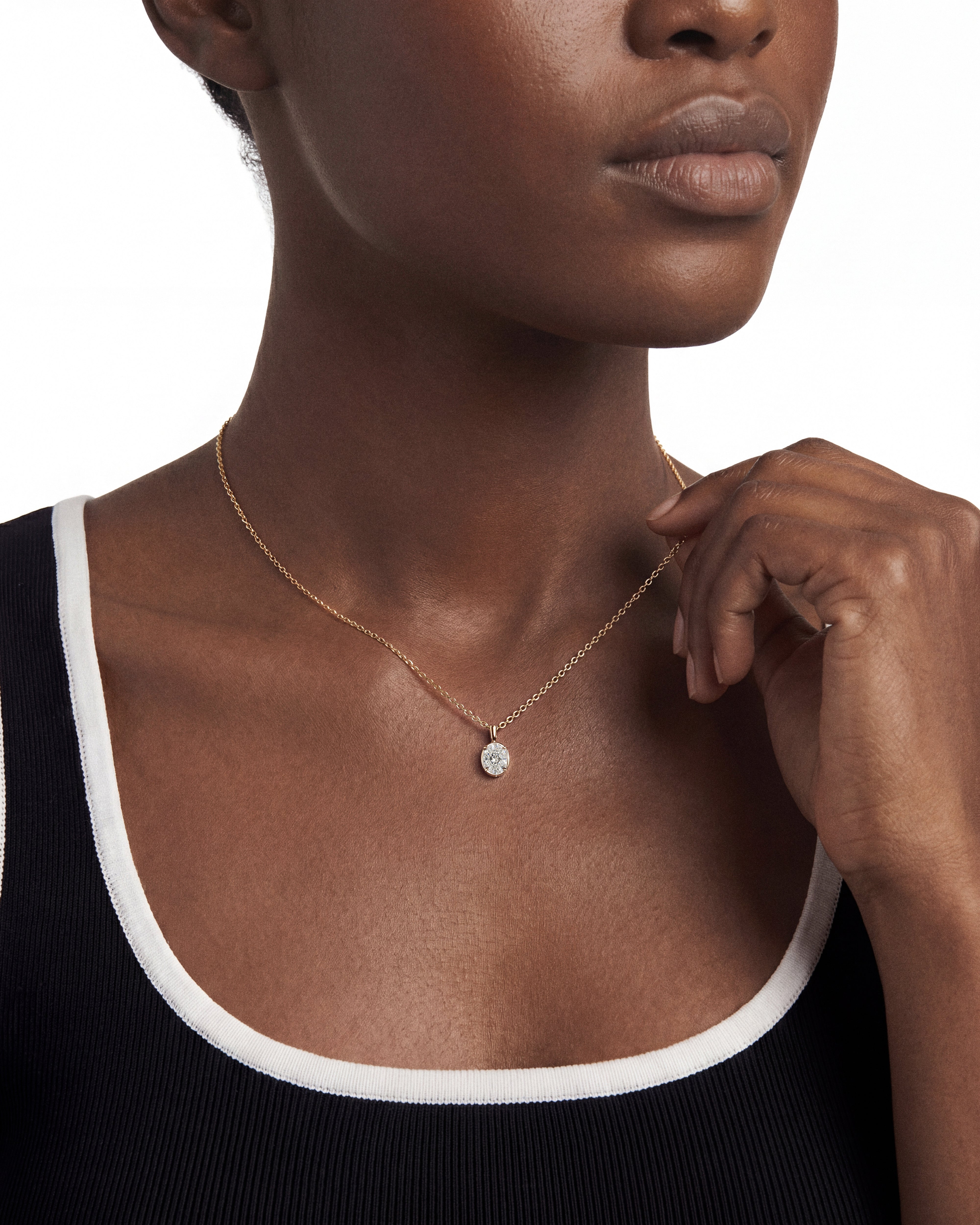 Oval Pendant Necklace