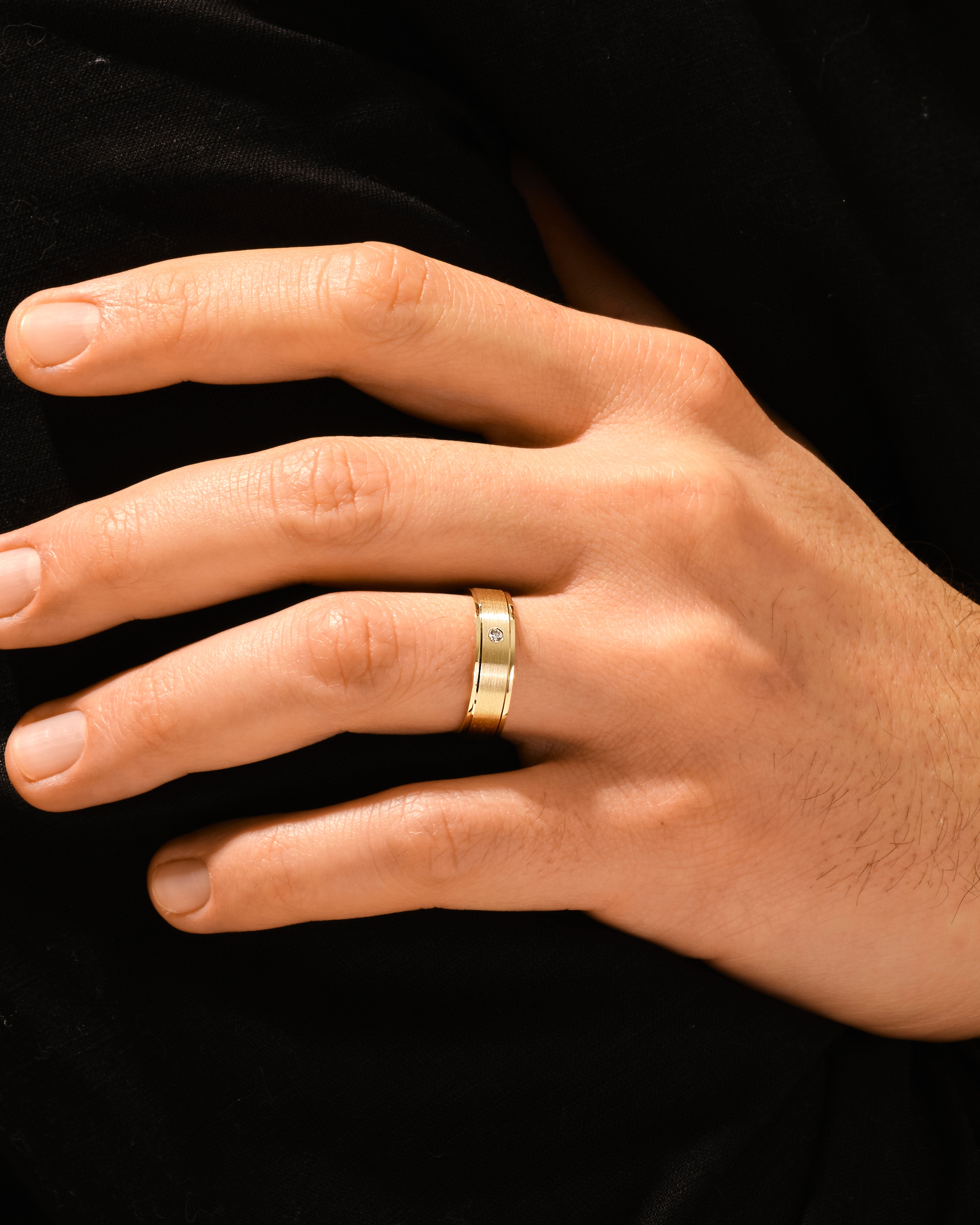 6mm Beveled Edge, Grooved and Flush Set Men's Diamond Wedding Band