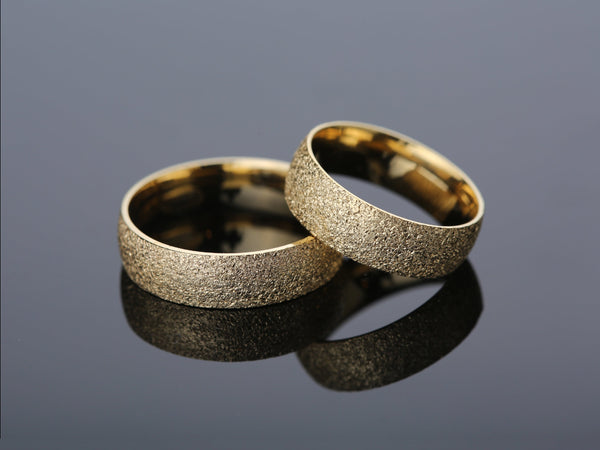 Textured gold wedding bands from jewelry company