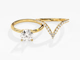 Gold diamond engagement ring and wedding band set
